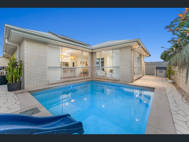 16 Majestic Avenue, Griffin — photo 1 of 5