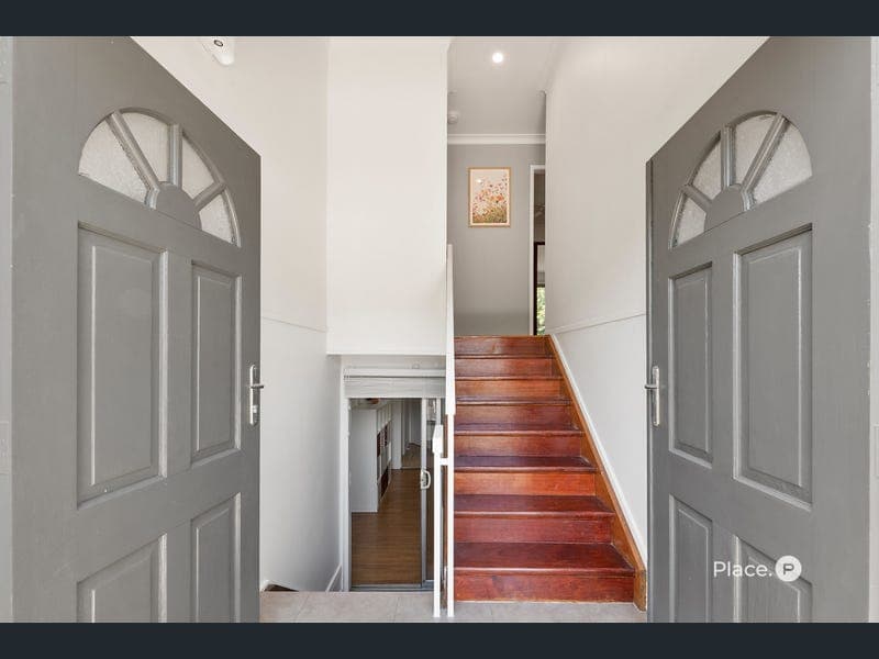 9 Nevern Street, Macgregor — photo 1 of 5