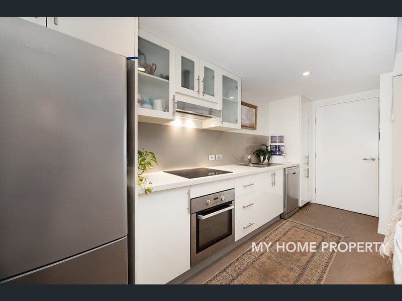 11/21 Fenton Street, Fairfield — photo 1 of 5