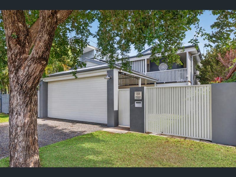 88 Thomas Street, Birkdale — photo 1 of 5