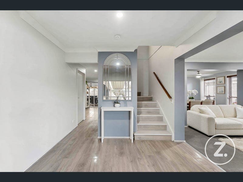 22 Bahkeeta Street, Oxenford — photo 1 of 5