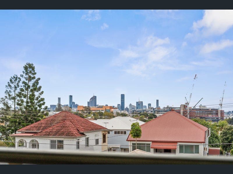 4/10 Portland Street, Annerley — photo 1 of 5