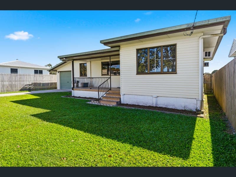 5 Alan Street, Marian — photo 1 of 5