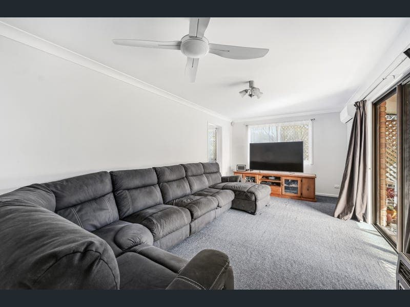 6 Trapp Street, Rockville — photo 1 of 5