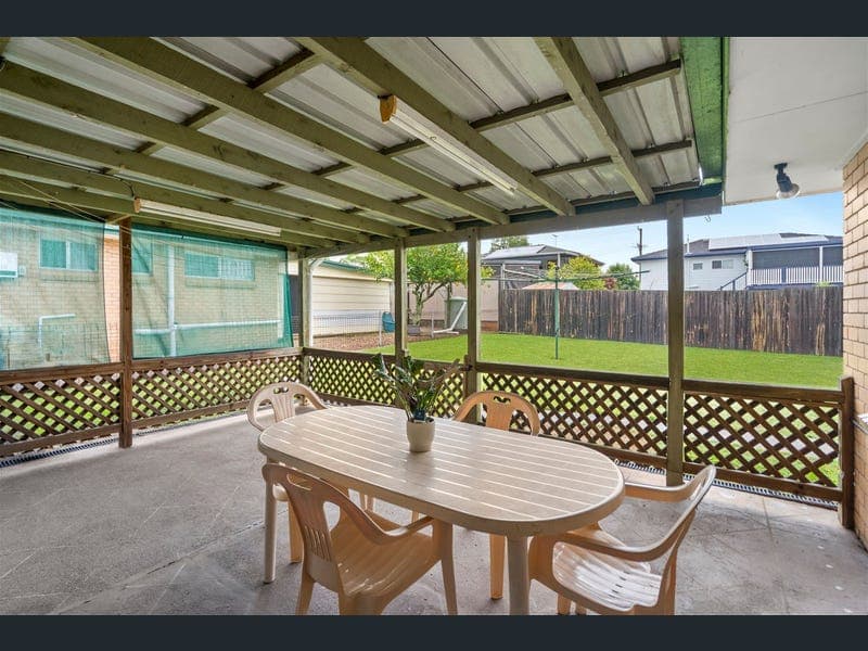 7 Anne Street, Alexandra Hills — photo 1 of 5