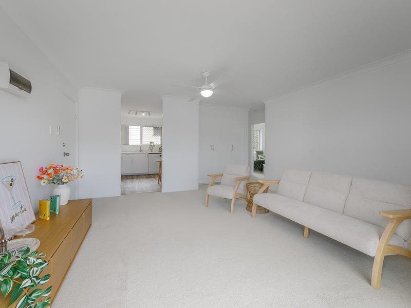 2/8 Blackmore Street, Windsor — photo 1 of 5
