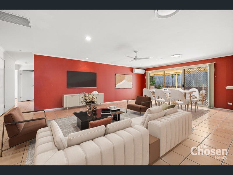 8 Lochano Close, Parkinson — photo 1 of 5