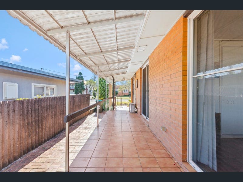 306 Adina Avenue, Bilinga — photo 1 of 5