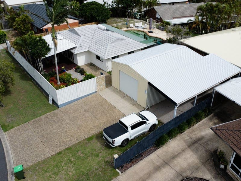 9 Frederick Street, Banksia Beach — photo 1 of 5