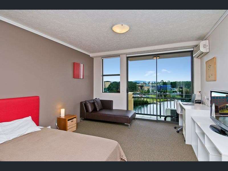 ID:21171932/25 Lake Orr Drive, Robina — photo 1 of 5