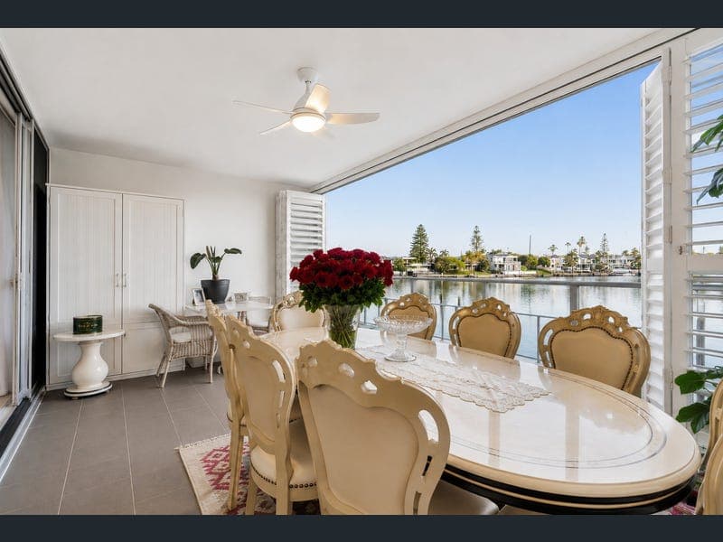 106/30 Paradise Island, Surfers Paradise — photo 1 of 5