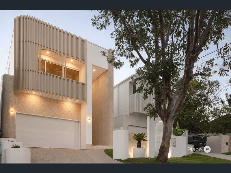 7 Thomas Street, Camp Hill — photo 1 of 5