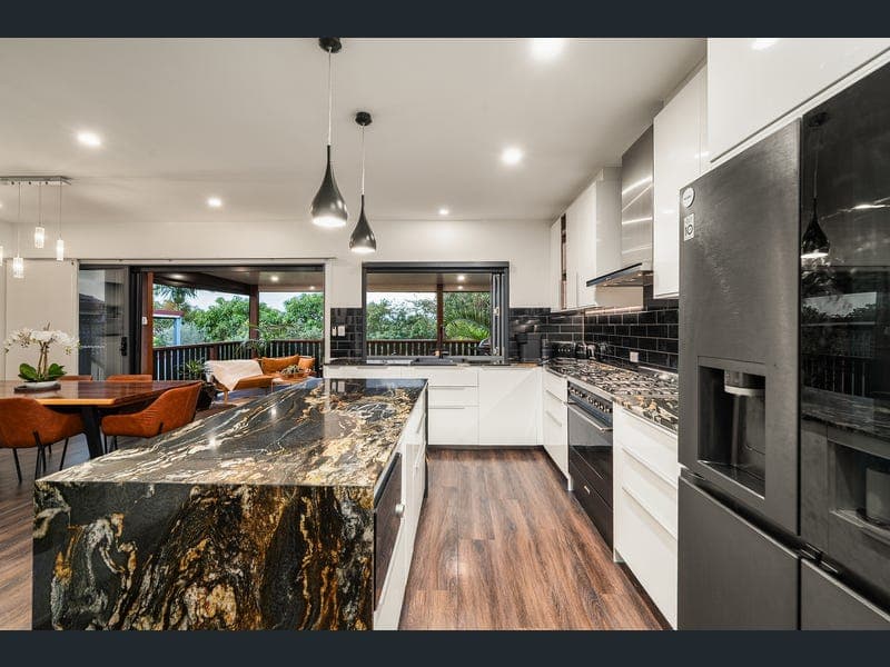5 Amanda Street, Scarborough — photo 1 of 5