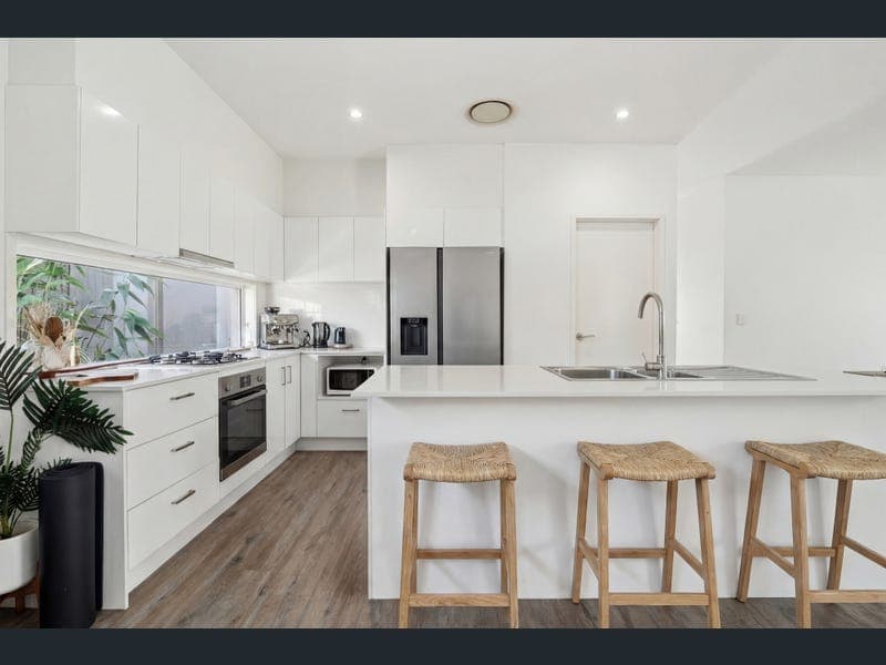 10B Honeyeater Crescent, Peregian Springs — photo 1 of 5