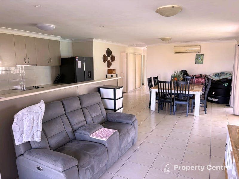 11 Barry Place, Dalby — photo 1 of 5