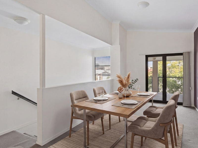 5/10 Amelia Street, Coorparoo — photo 1 of 5