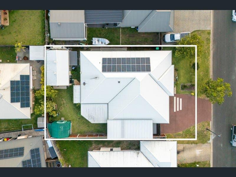 52 Oneill Street, Caboolture — photo 1 of 5