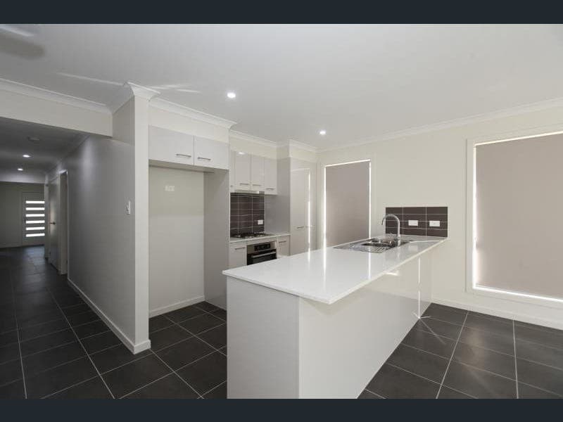 1/62 Deepak Drive, Willow Vale — photo 1 of 5