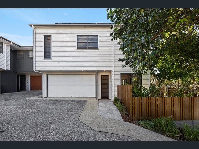 36 Apollo Road, Bulimba — photo 1 of 5
