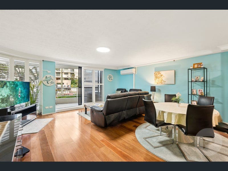 3/85 Old Burleigh Road, Surfers Paradise — photo 1 of 5