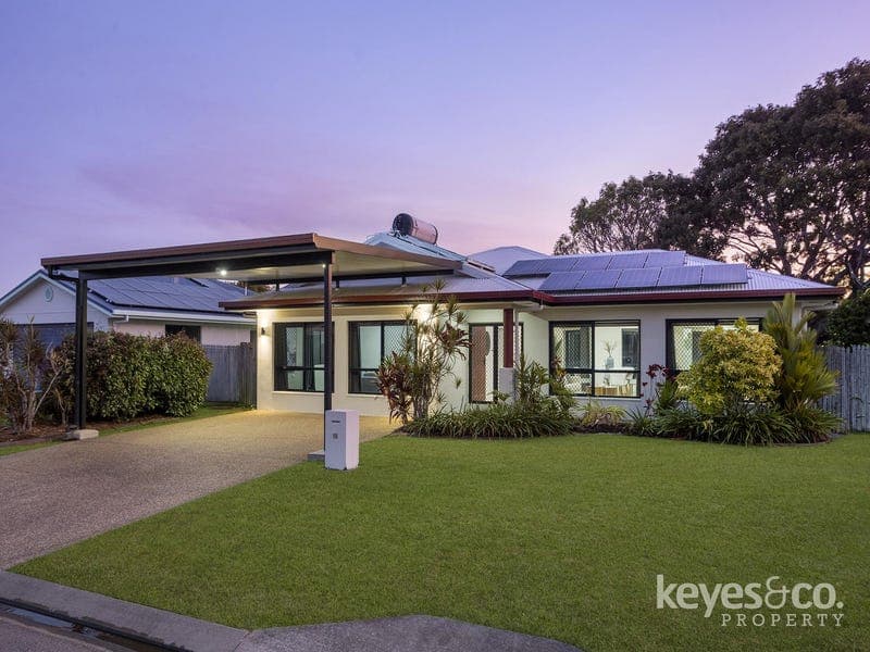 15 Greentree Circuit, Bushland Beach — photo 1 of 5