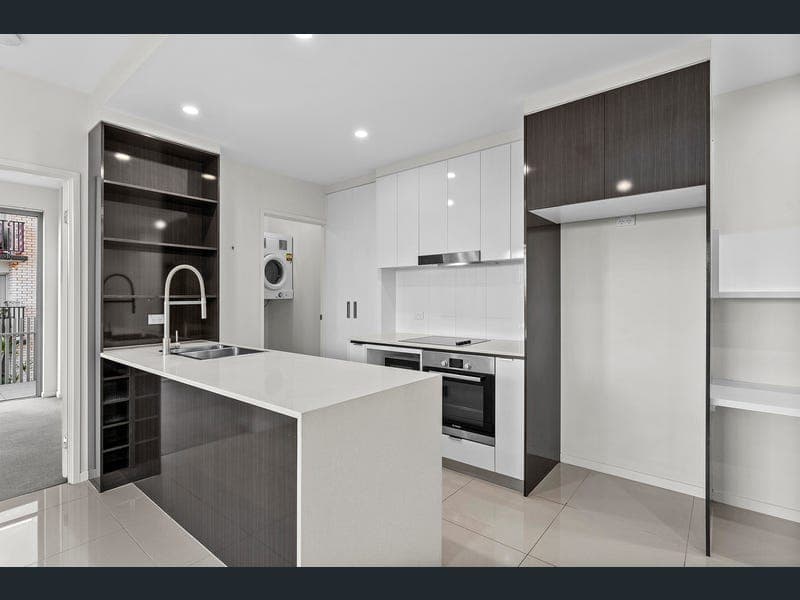28/55 Princess Street, Kangaroo Point — photo 1 of 5