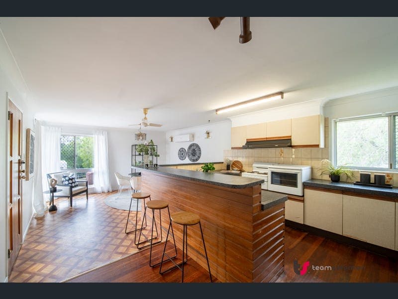 24 Brewer Street, Capalaba — photo 1 of 5