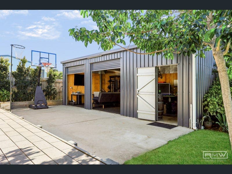 26 Sea Salt Drive, Lammermoor — photo 1 of 5