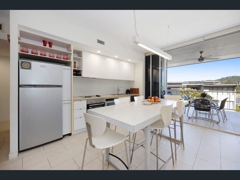 1306/146 Sooning Street, Nelly Bay — photo 1 of 5