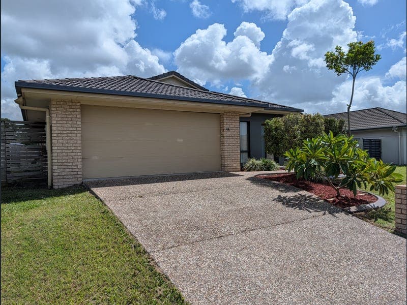 44 Daintree St, Bellmere — photo 1 of 5