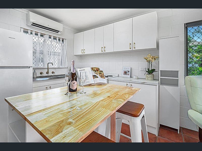 8/46 Moore Street, Trinity Beach — photo 1 of 5