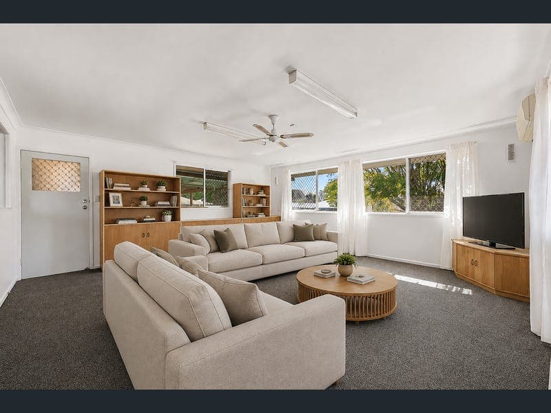 39 Wentworth Street, Centenary Heights — photo 1 of 5