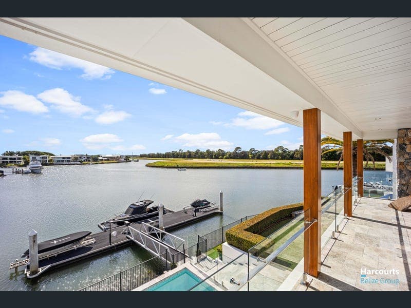 50 Poinciana Place, Jacobs Well — photo 1 of 5