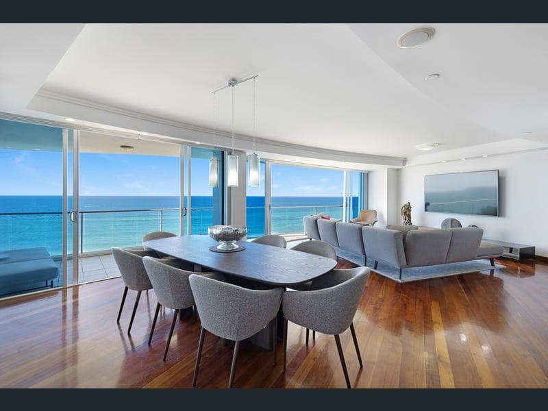 15 Northcliffe Terrace, Surfers Paradise — photo 1 of 5