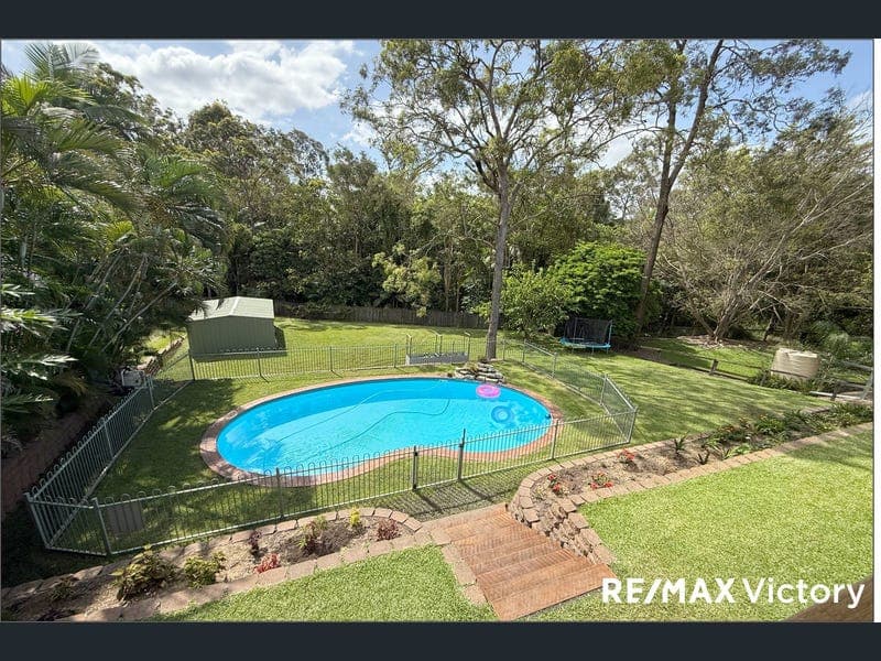 19 Eclipse Street, Bridgeman Downs — photo 1 of 5