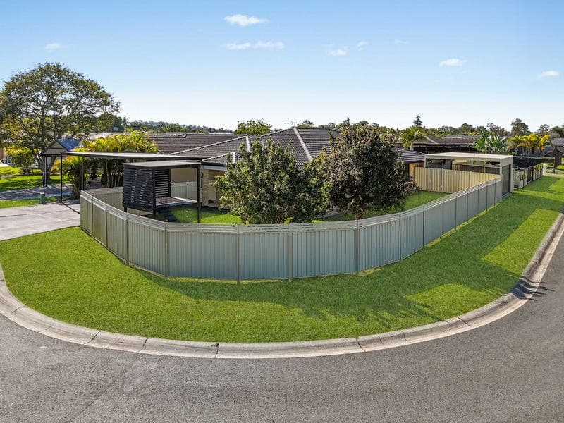 36 Susan Godfrey Drive, Windaroo — photo 1 of 5