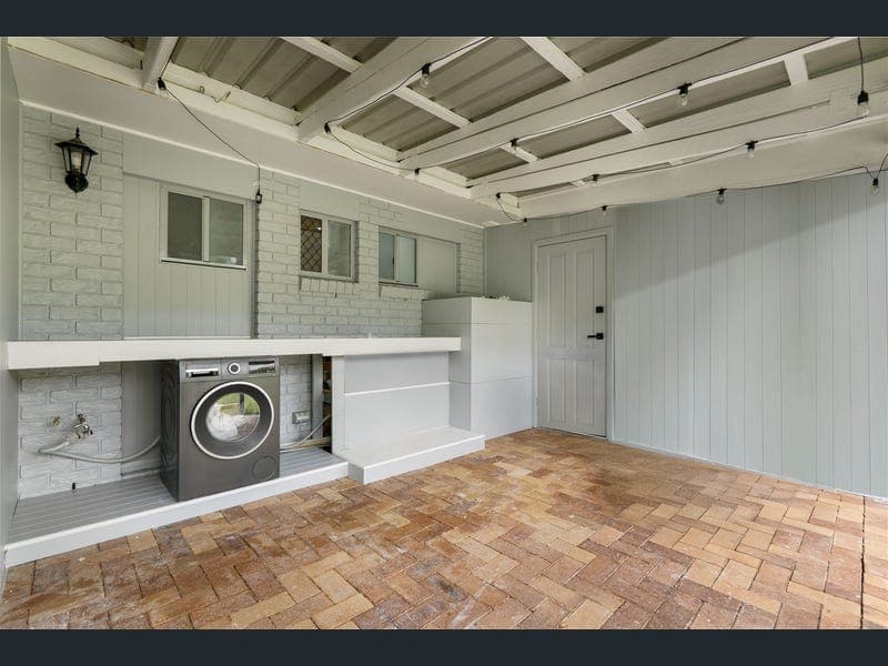 5 Stephanie Drive, Morayfield — photo 1 of 5