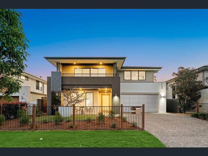 12 Kestrel Street, Rochedale — photo 1 of 5