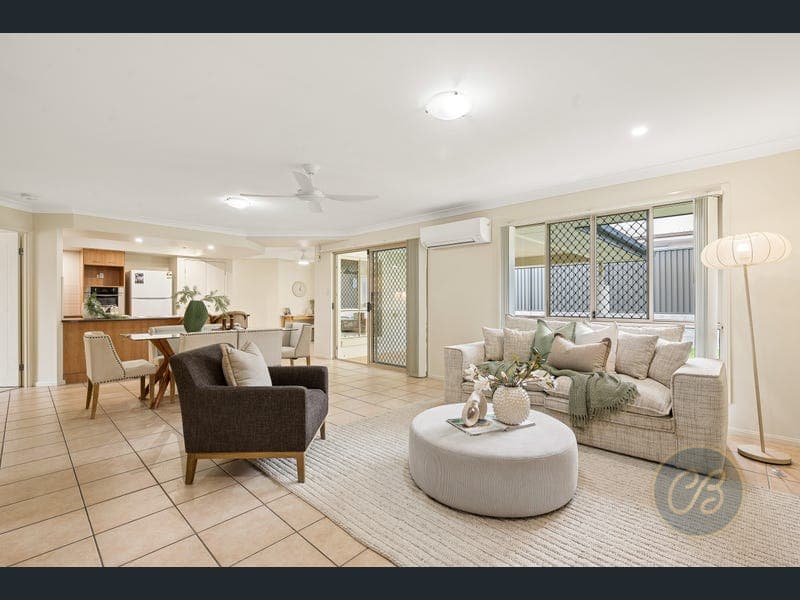 18 Brigadoon Crescent, Eatons Hill — photo 1 of 5