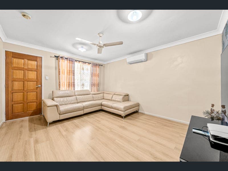47 Robinson Crescent, Runcorn — photo 1 of 5