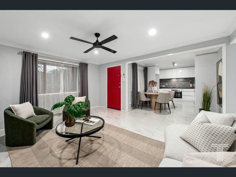 5 Birrilee Street, Carina Heights — photo 1 of 5