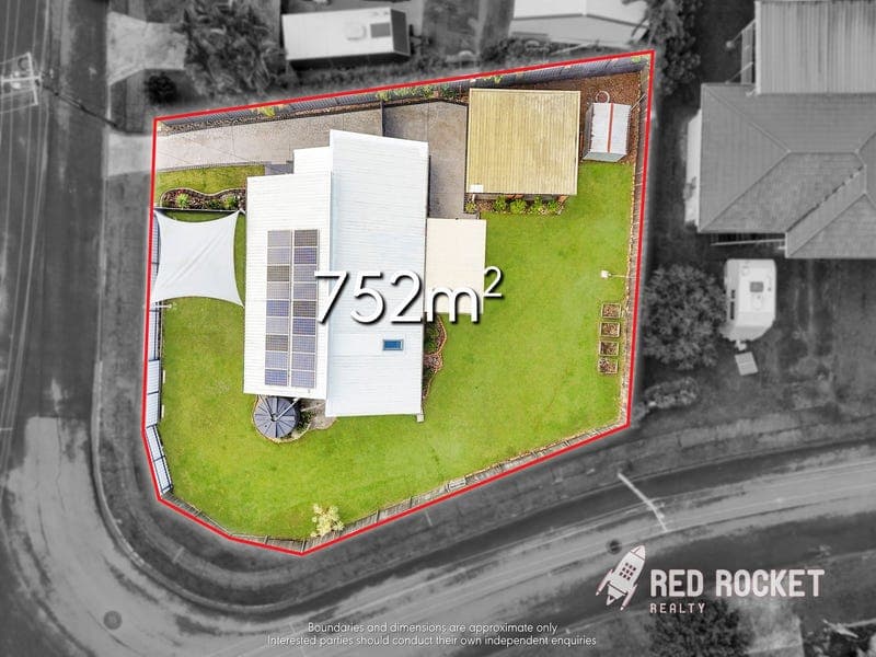 7 Kenthurst Crescent, Rochedale South — photo 1 of 5