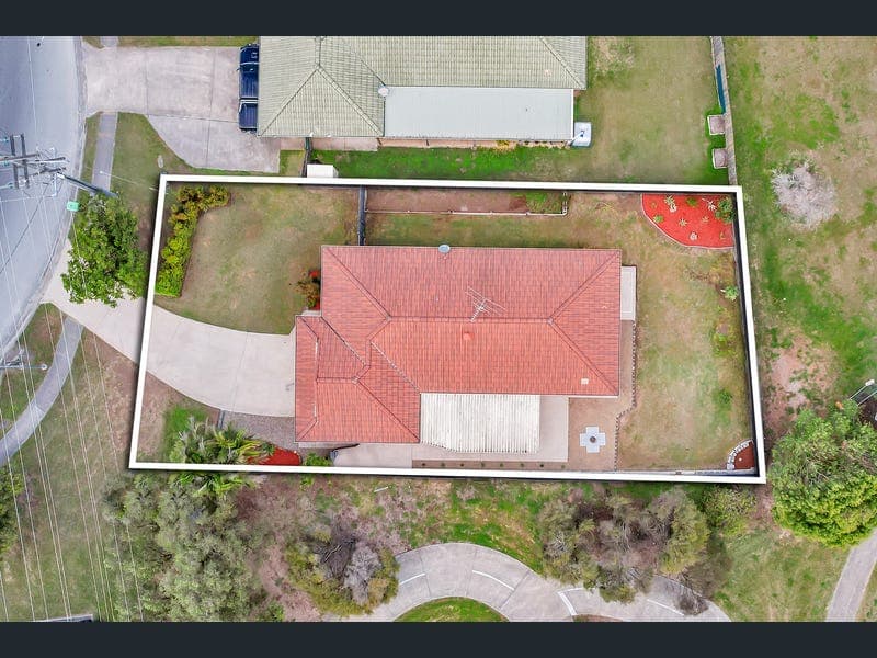 345 South Station Road, Raceview — photo 1 of 5