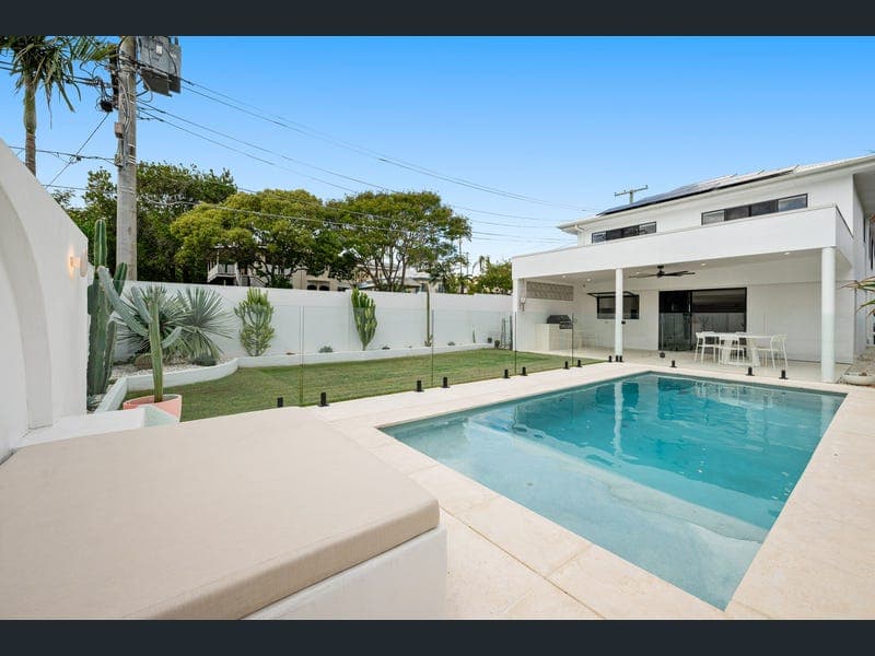 54 Algoori Street, Morningside — photo 1 of 5