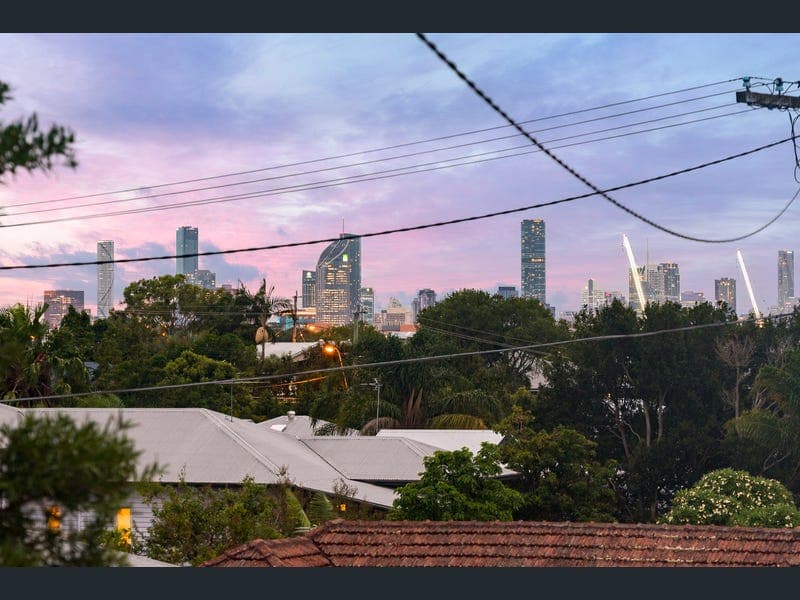 35 Benbow Street, Tarragindi — photo 1 of 5