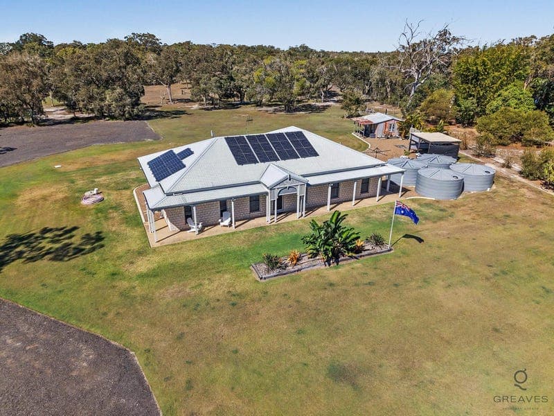 5 Oak Avenue, Coonarr — photo 1 of 5