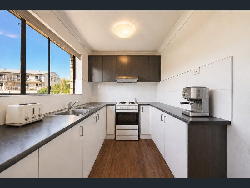 17/9 Picot Street, Kelvin Grove — photo 1 of 5