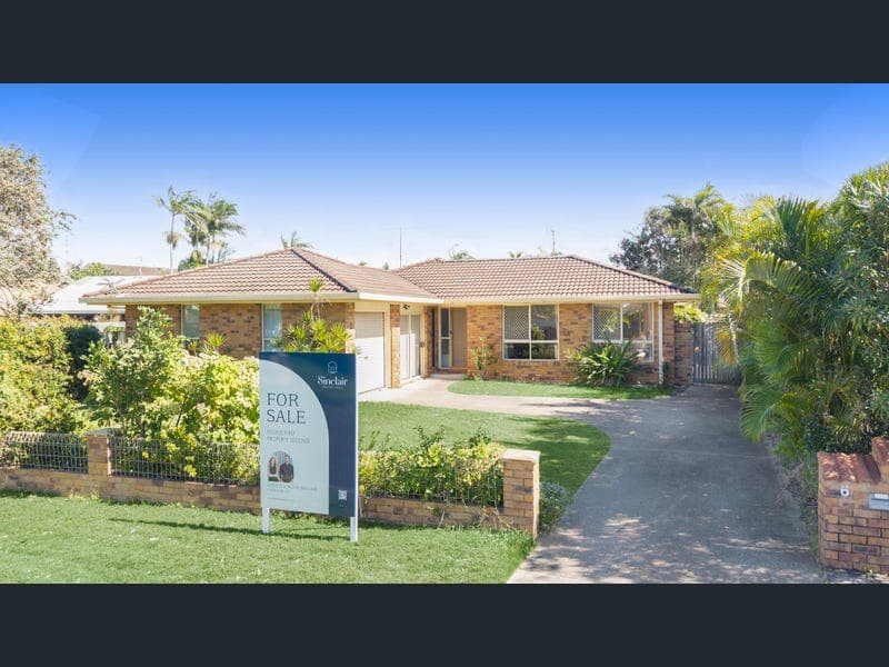 6 Adelong Crescent, Buddina — photo 1 of 5