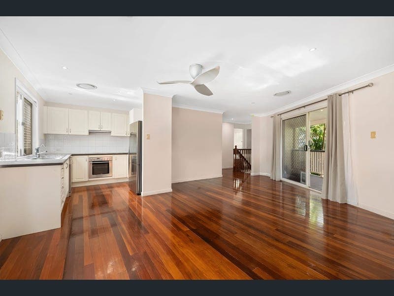 8 Carmel Street, Bardon — photo 1 of 5