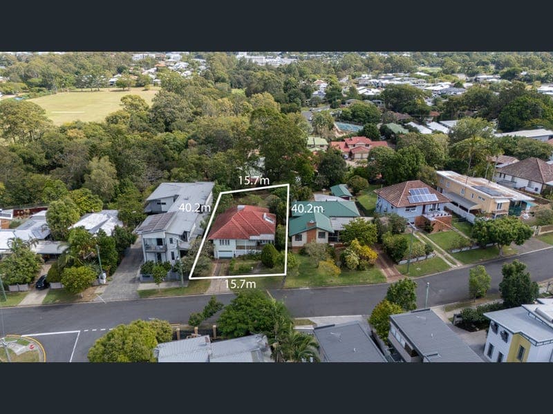 16 Barrymore Street, Everton Park — photo 1 of 5